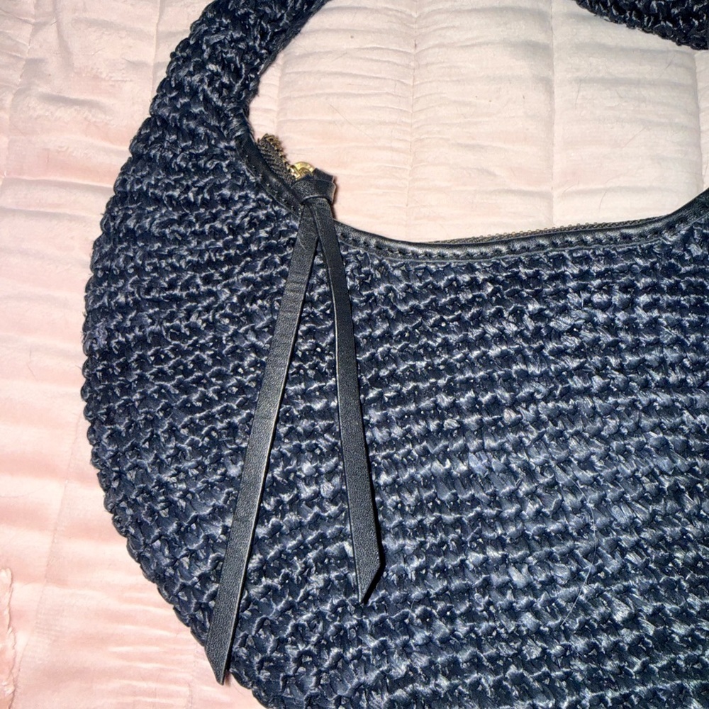 Josie poolside Black Woven Knot Handle Women's Bag - Picture 4 of 5